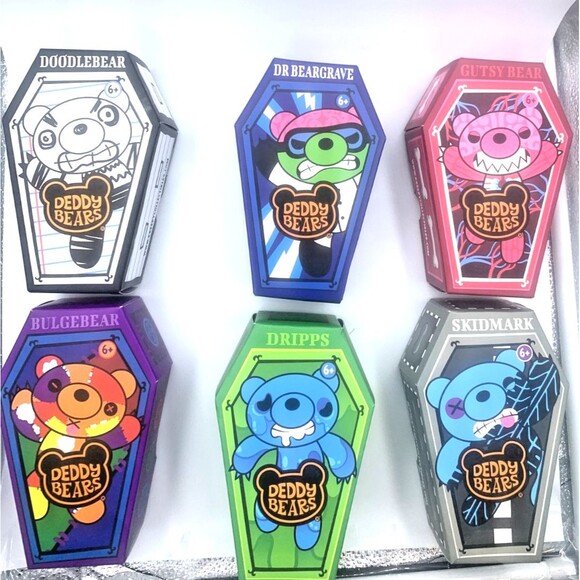 NEW - Complete Set Of 6 Deddy Bears 5" Coffin Plush Series 3 (SEE PHOTOS) - Picture 4 of 4